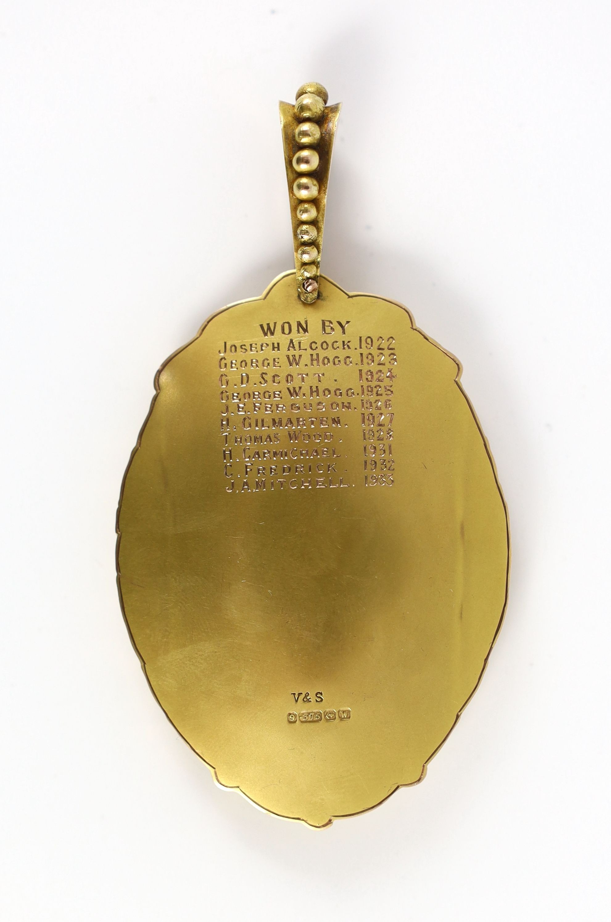 A George V two colour 9ct gold presentation snooker medal 'Bellevue Recreation Club Victory Medal'